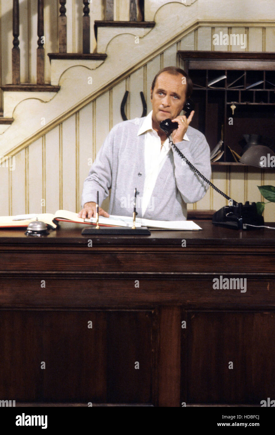 NEWHART, Bob Newhart, 1982-1990.(c) CBS/ Courtesy: Everett Collection