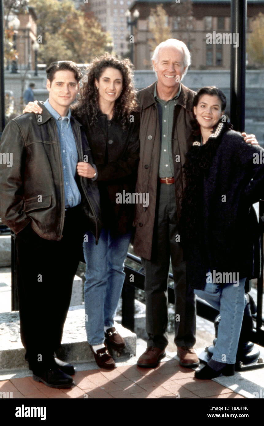 PROVIDENCE, Seth Peterson, Melina Kanakaredes, Mike Farrell, Paula Cale,  1999-2002. © NBC/Courtesy: Everett Collection Stock Photo - Alamy, image size:861x1390