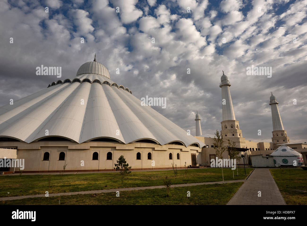 Sheikh Khalifa Bin Zayed Al Nahyan Mosque exterior in Shymkent Kazakhstan Stock Photo