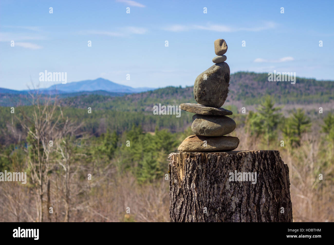 Rocks in balance front hi-res stock photography and images - Alamy