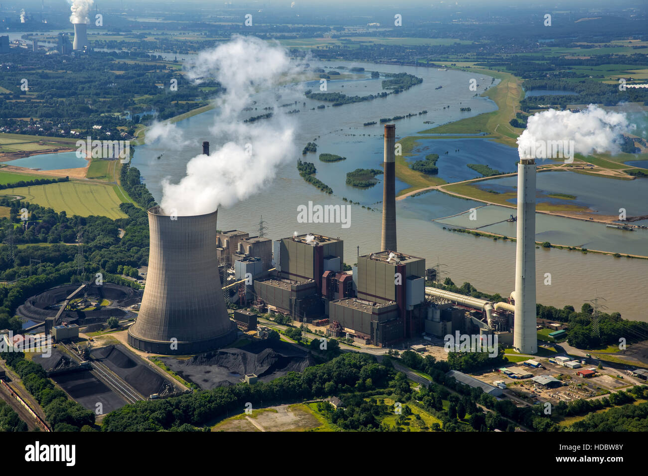 Aerial view of Voerde am Rhein coal power plant, STEAG, fossil energy, Voerde, Ruhr, Lower Rhine, North Rhine-Westphalia Stock Photo
