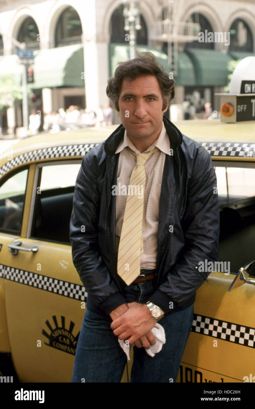 TAXI, Judd Hirsch, (Season 5), 1978-1983. © Paramount Television /  Courtesy: Everett Collection Stock Photo - Alamy, image size:868x1390
