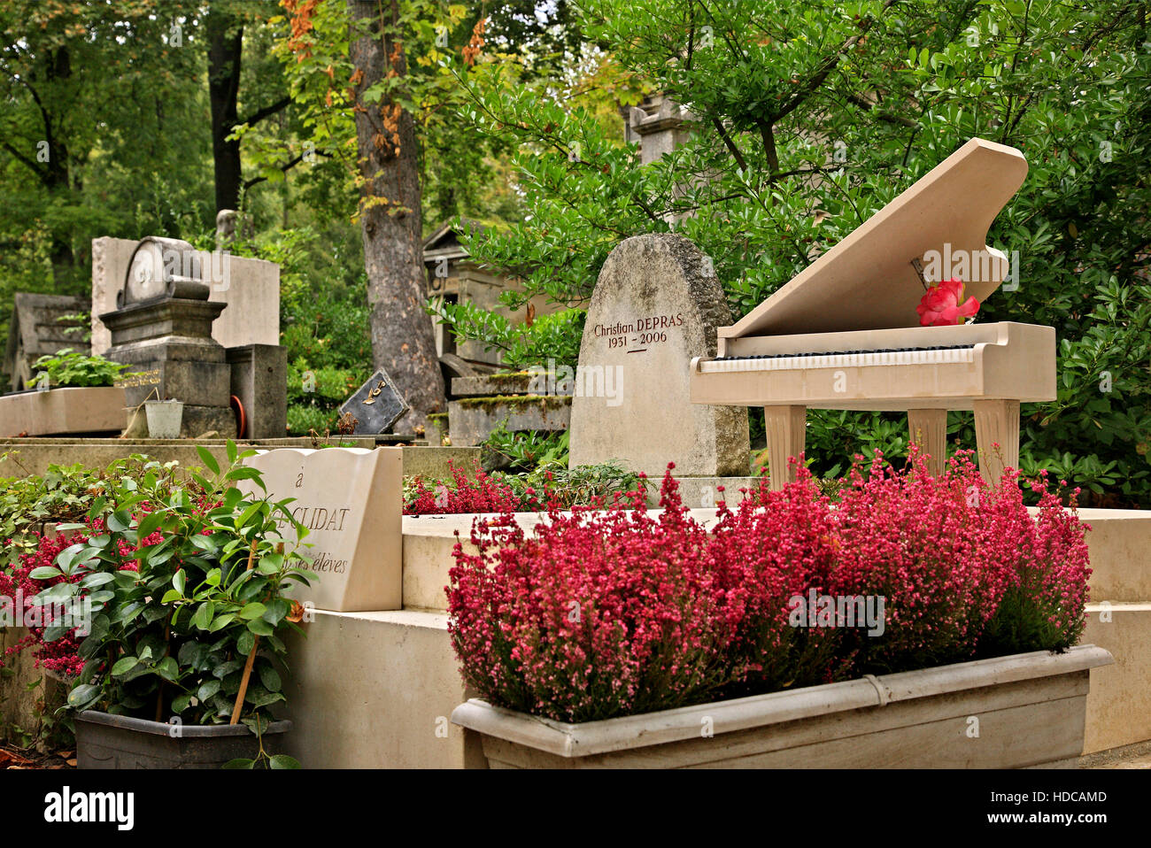 Walking around the Père Lachaise cemetery, the biggest and most 'famous' cemetery of Paris, France. Stock Photo