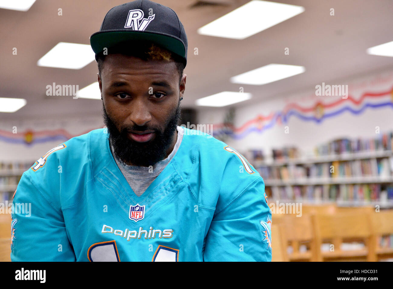 Dolphins WR Jarvis Landry pokes fun at Patriots on TD celebration