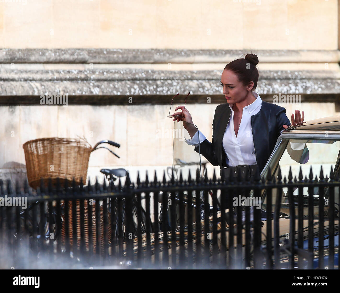 Sir Anthony Hopkins and Laura Haddock on the set of TransformersThe