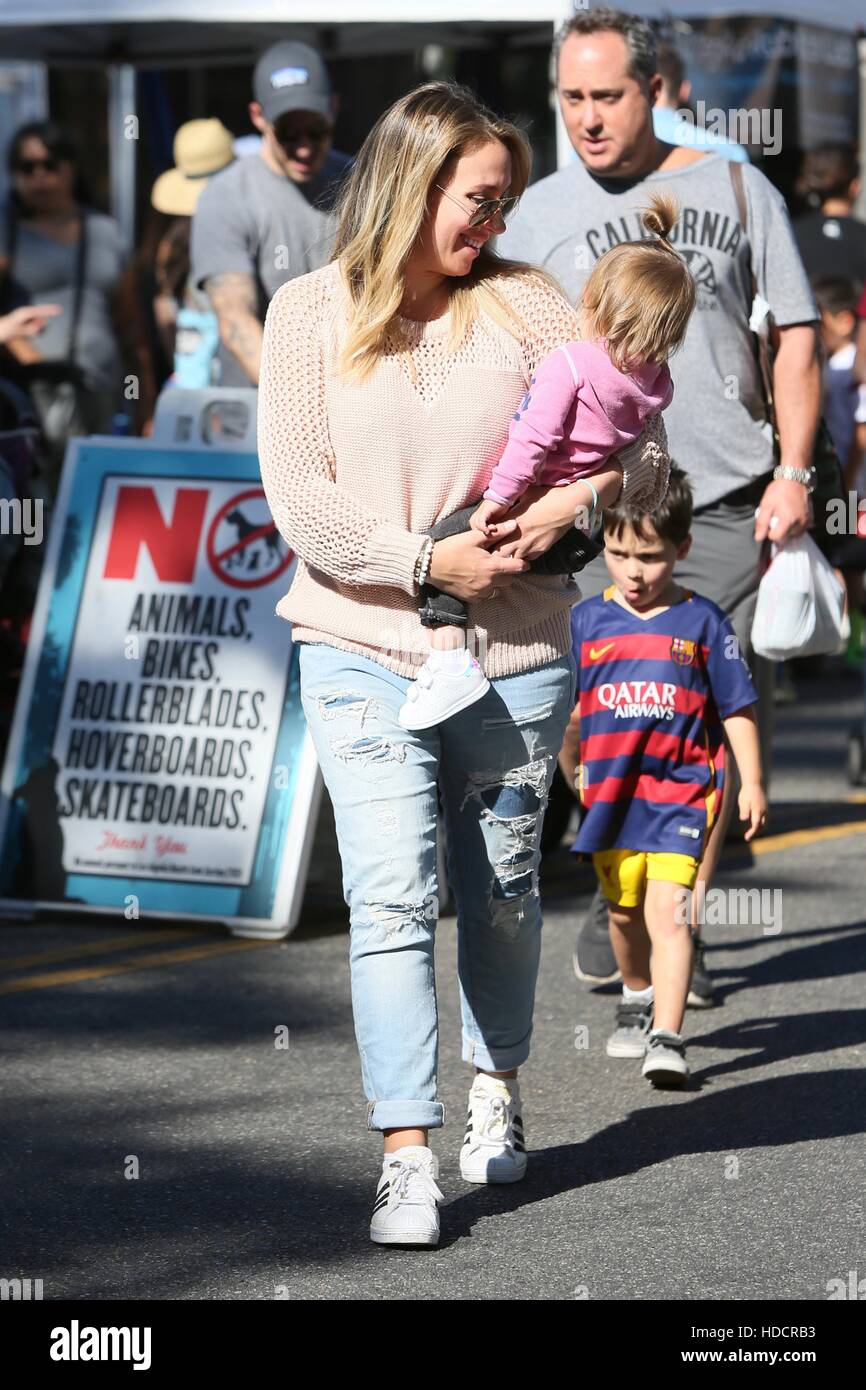 Haylie Duff with her daughter and partner, Matt Rosenberg, with former  brother-in-law Mike Comrie and son Luca at the Studio City Farmers' Market  in Los Angeles, California. Featuring: Haylie Duff Where: Los