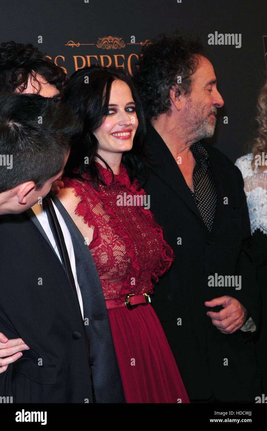 Eva Green and Tim Burton attending the New York premiere of 'Miss ...