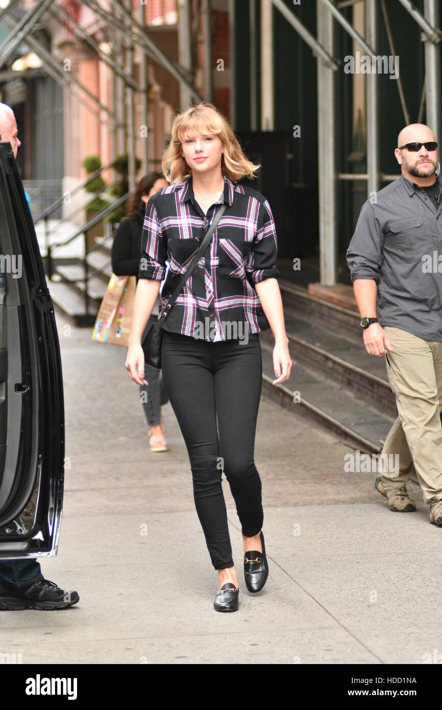 Taylor Swift Style — Leaving her apartment, New York City, NY