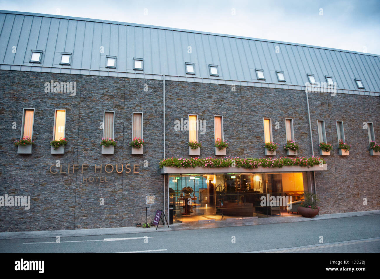 The Entrance To The Cliff House Hotel Ardmore County Waterford Ireland Stock Photo Alamy The Entrance To The Cliff House Hotel Ardmore County Waterford Ireland Stock Photo Alamy