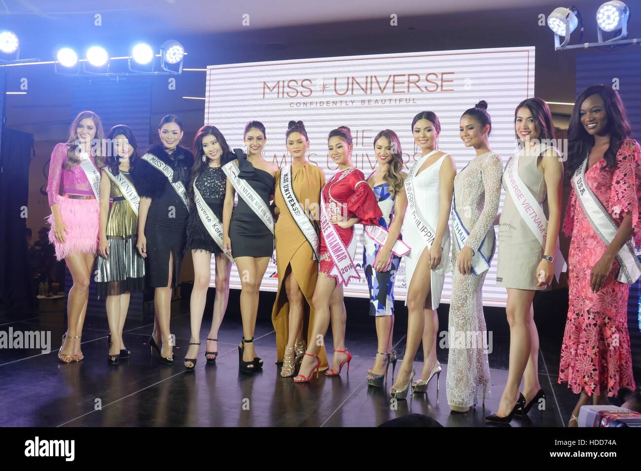 Pia Wurtzbach, in the center, takes a photo op with the 10 Miss Universe Candidates that came from (L - R) Australia, Japan, Indonesia, Korea, Malaysia, Myanmar, New Zealand, Philippines, Thailand, Vietnam and USA. Miss Universe officially started in the Philippines with its Kick-off Party at S Maison Mall, Conrad Hotel, SM Mall of Asia, Pasay City at 7:00pm. Presented with Pia Wurtzbach, reigning Miss Universe, candidates from Australia, Japan, Indonesia, Korea, Malaysia, Myanmar, New Zealand, Philippines, Thailand, Vietnam and USA. (Photo by George Buid/Pacific Press) Stock Photo