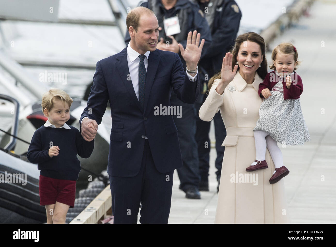 The Duchess of Cambridge, Princess Charlotte, Prince George and the Duke of Cambridge end their Canadian Royal Tour with an official farewell at Victoria Harbour Airport  Featuring: Prince George, Duke of Cambridge, Duchess of Cambridge, Princess Charlott Stock Photo