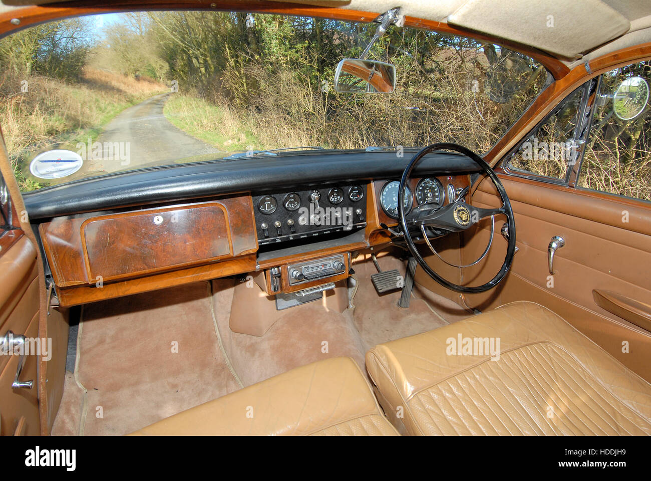 Daimler 2.5 V8 250 saloon car interior Stock Photo - Alamy
