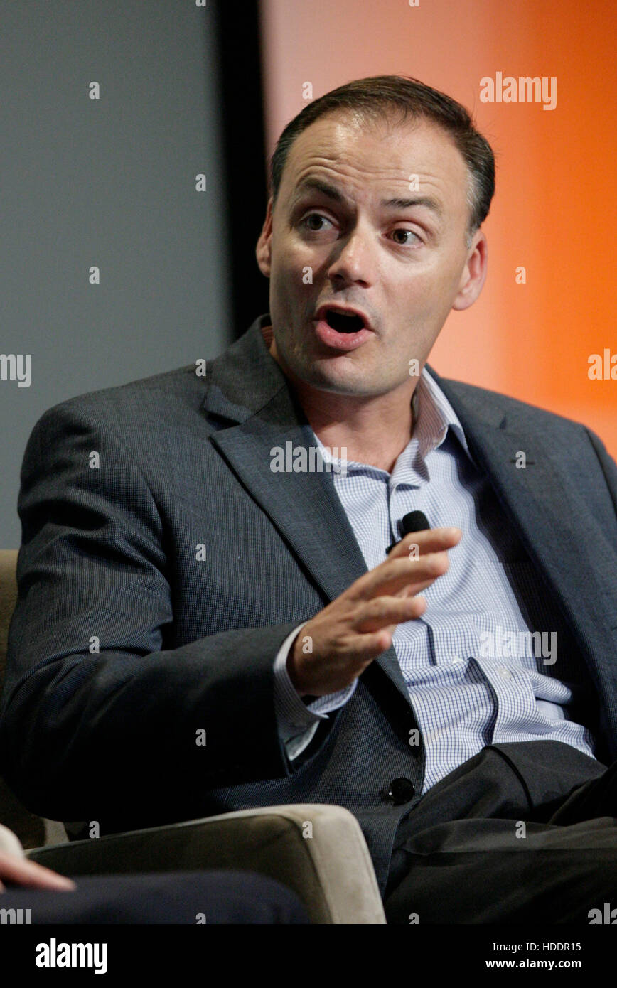 Charles Ruck Charles ruck partner latham watkins hi-res stock photography and images ...