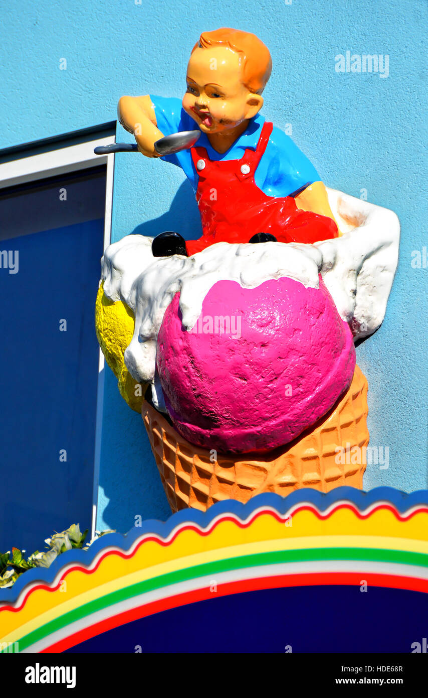 Ice cream wall advert Whitley Bay Stock Photo Alamy