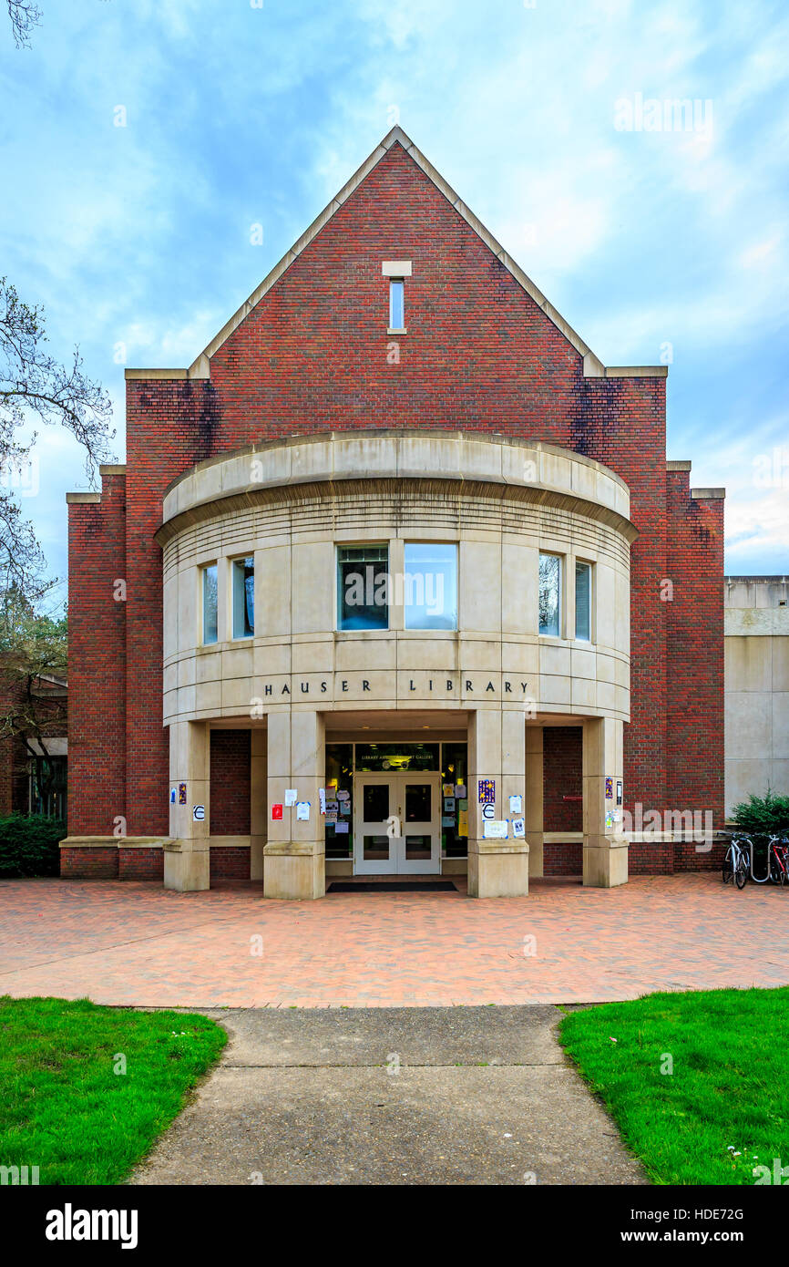 Reed college oregon hi-res stock photography and images - Alamy