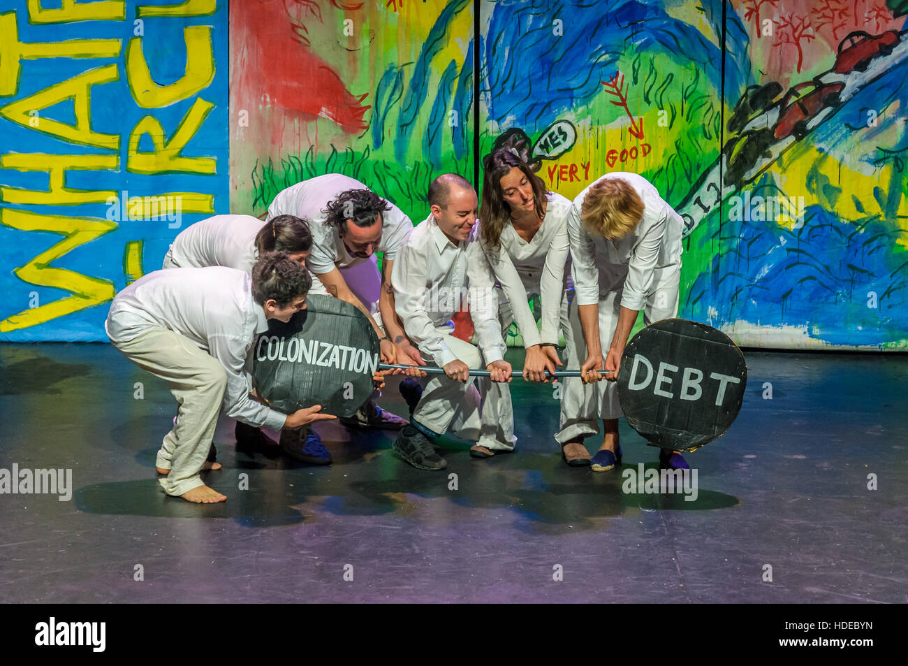 New York, United States. 10th Dec, 2016. Bread and Puppet Theater