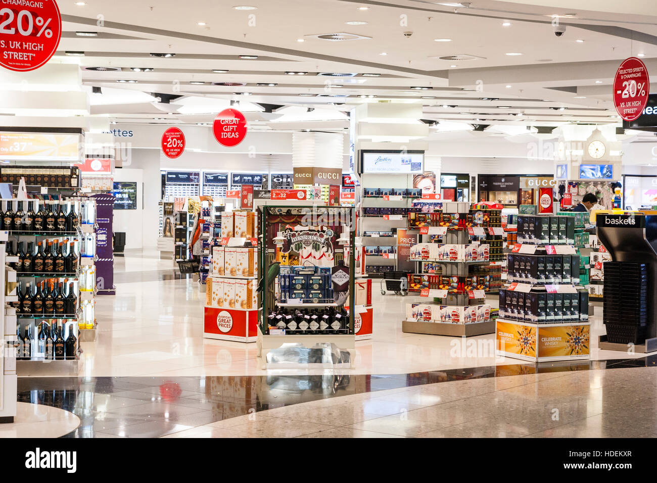 England, London, Heathrow airport, Terminal 2. Departure lounge interior. World Duty Free Shop, open with merchandise on display, signs hanging, 20%. Stock Photo