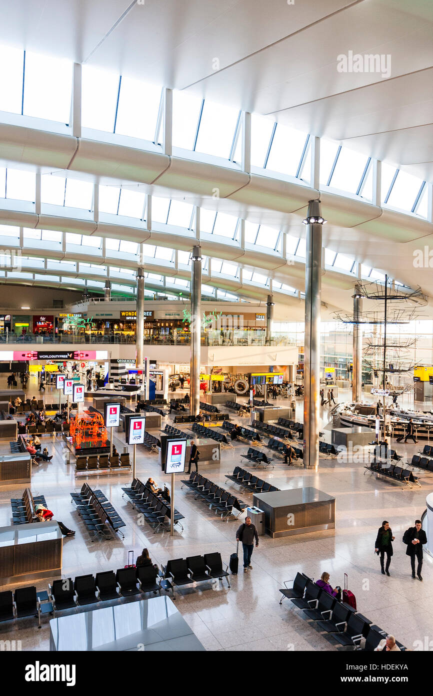 London, Heathrow airport, Terminal 2. Departure lounge interior ...
