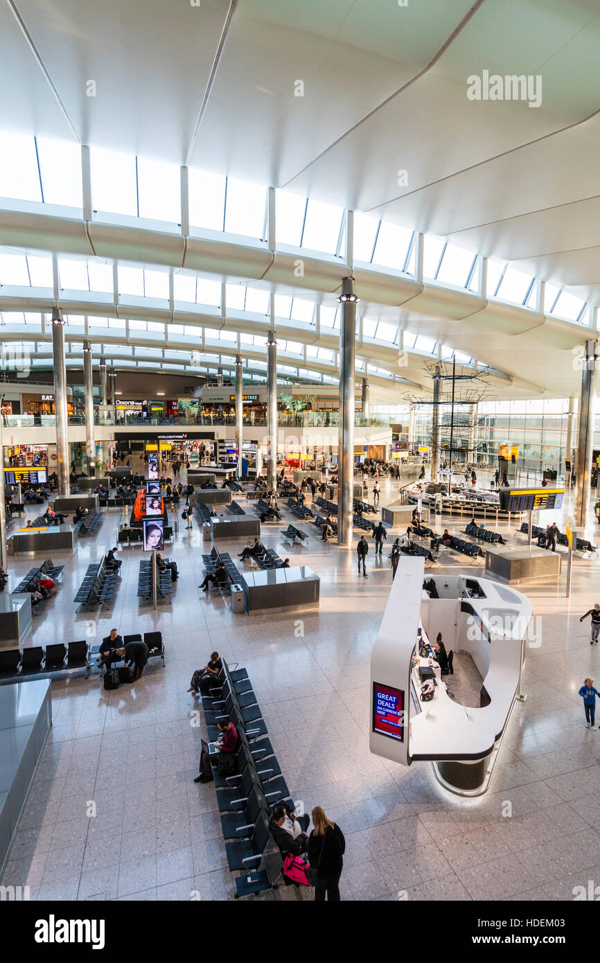 London, Heathrow airport, Terminal 2. Departure lounge interior ...