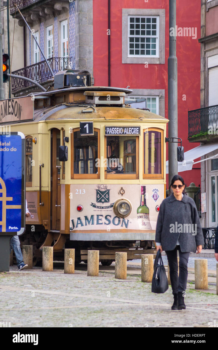 A vintage electric tram on the number 1 route, Praça do Infante Henrique, Porto (Oporto), Portugal Stock Photo