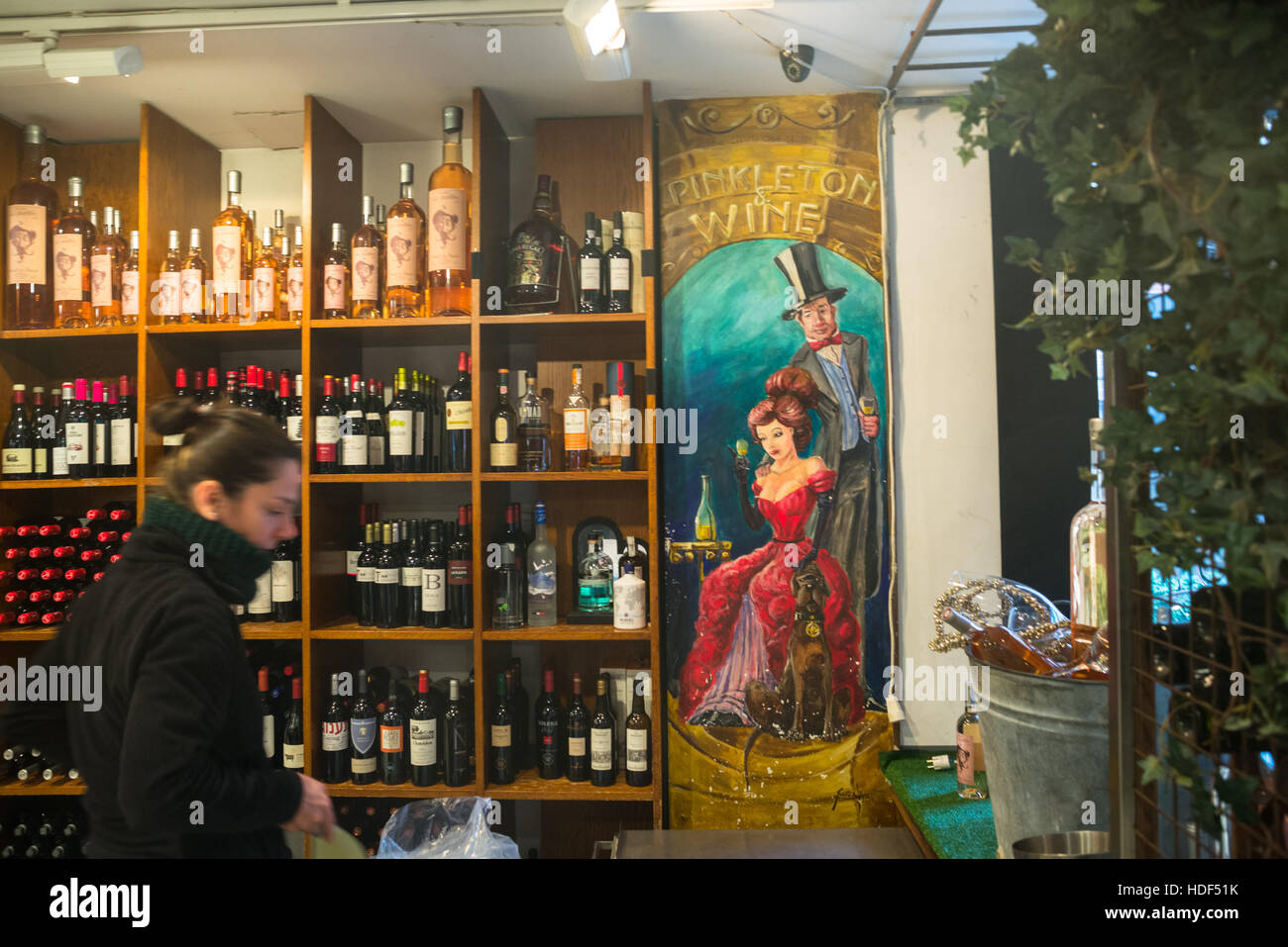 Shop front madrid spain hires stock photography and images Alamy