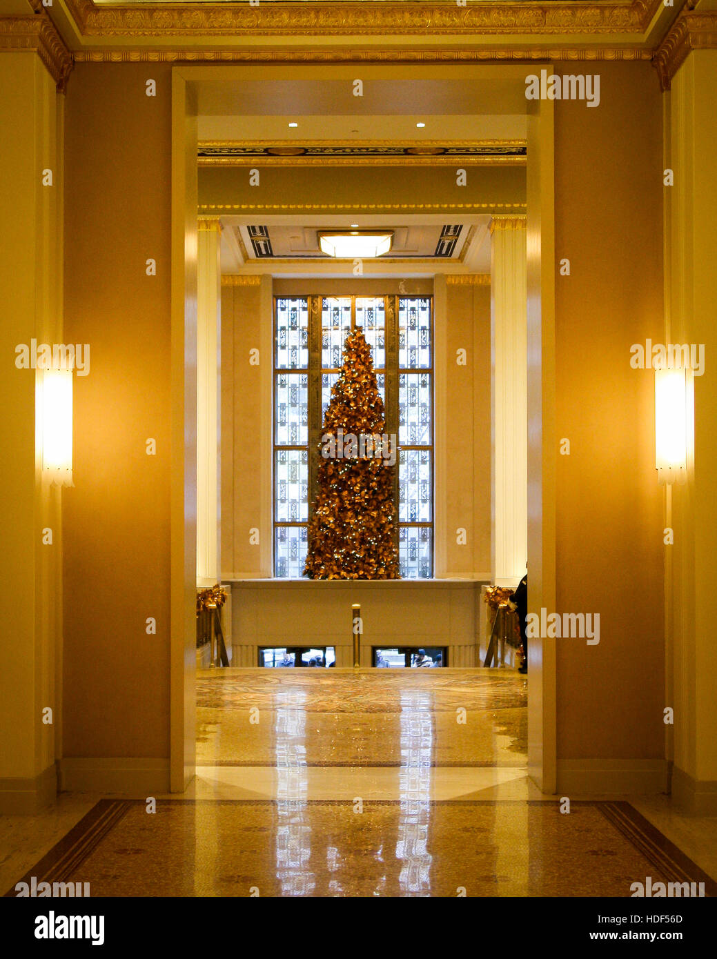Christmas tree at Waldorf Astoria Hotel, New York, NY Stock Photo Alamy