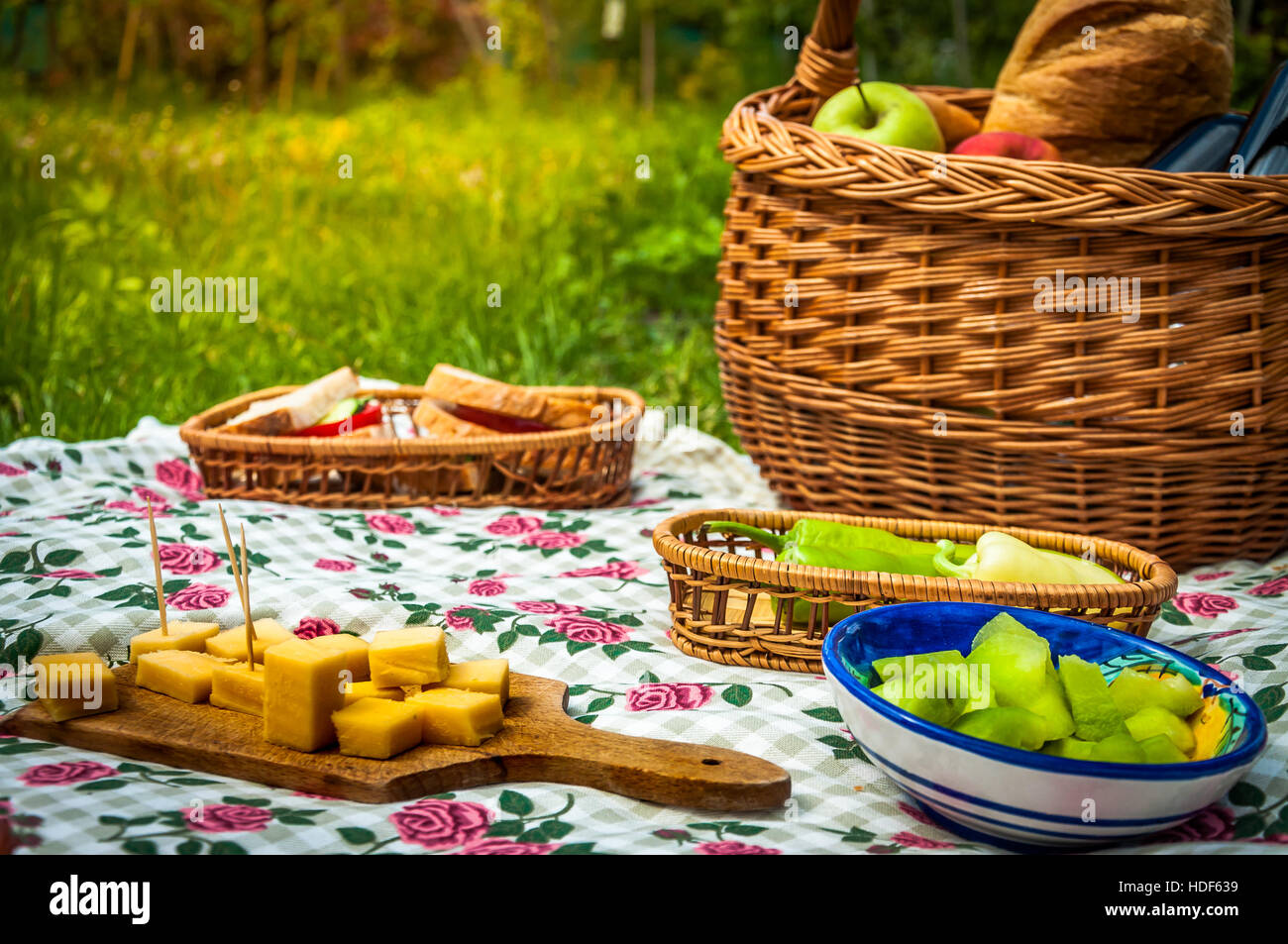 Picnic park bread hi-res stock photography and images - Alamy