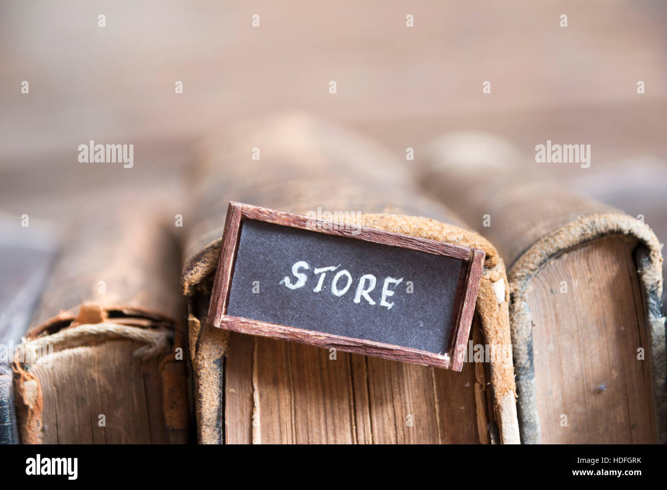 books and tag store Stock Photo - Alamy