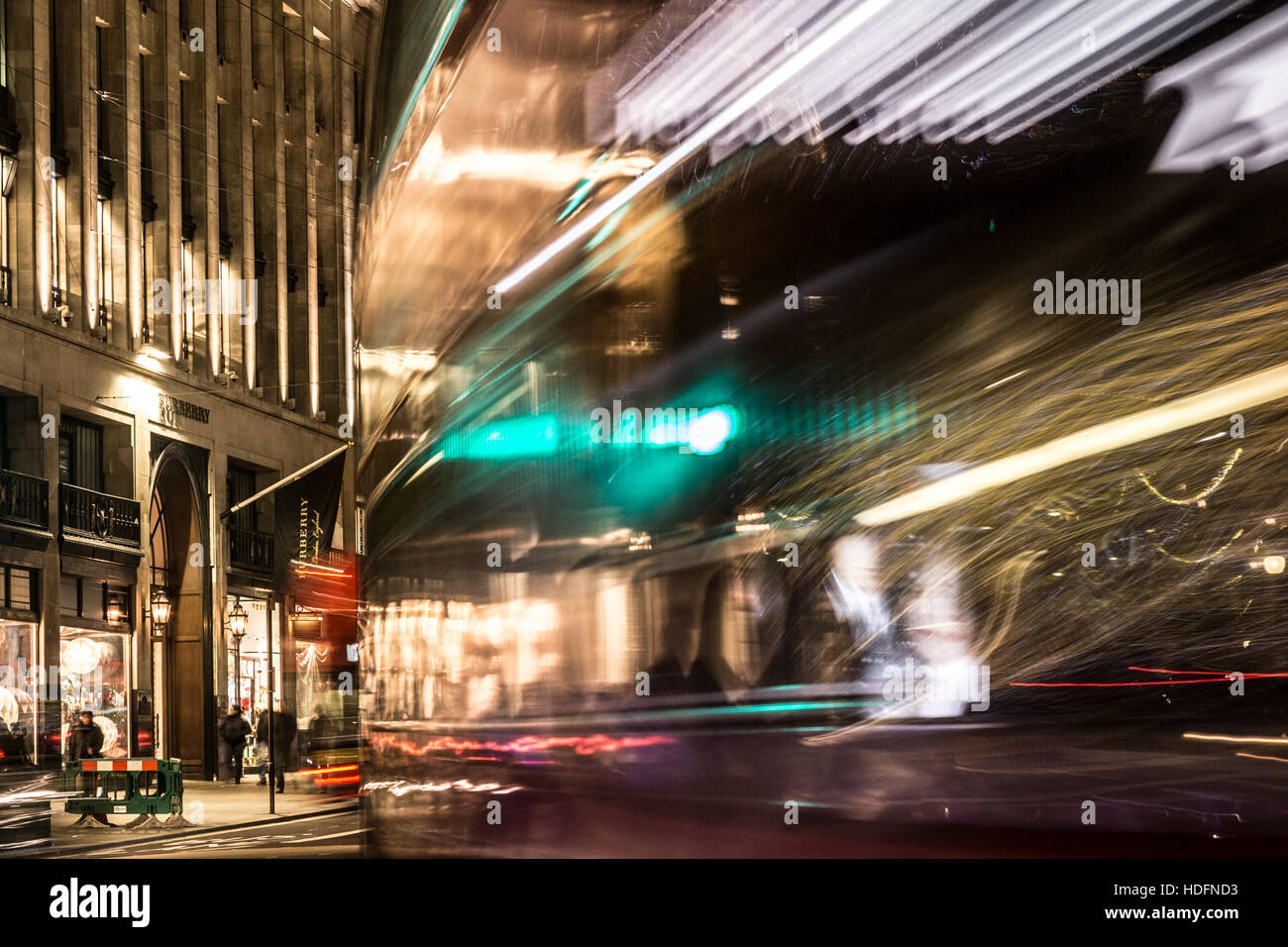 Night bus london people hi-res stock photography and images - Alamy