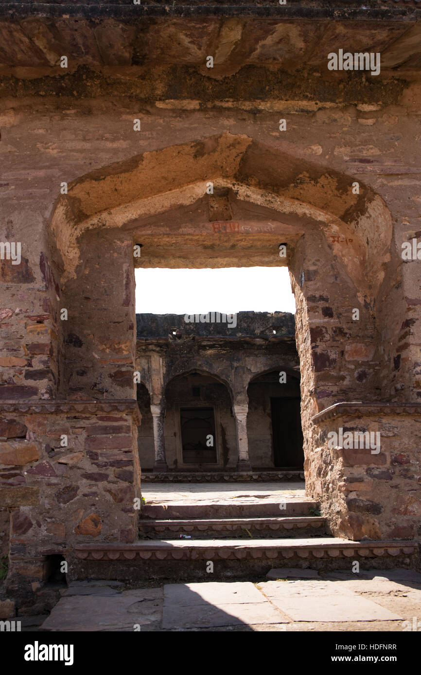 Old fort at the Ranthambore National Park in Rajasthan, India Stock ...