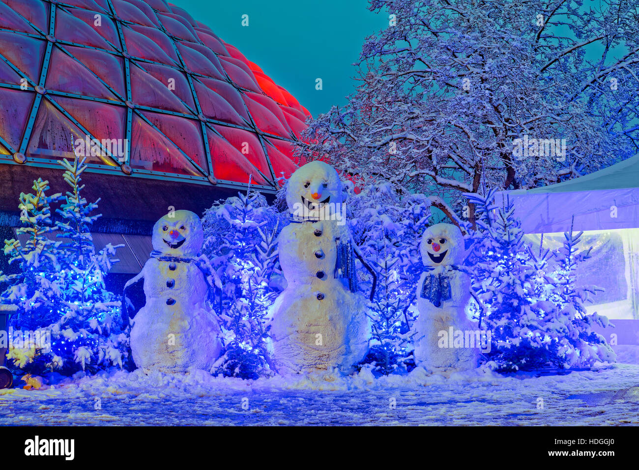 Bloedel Conservatory , snowman display, Queen Elizabeth Park, Vancouver