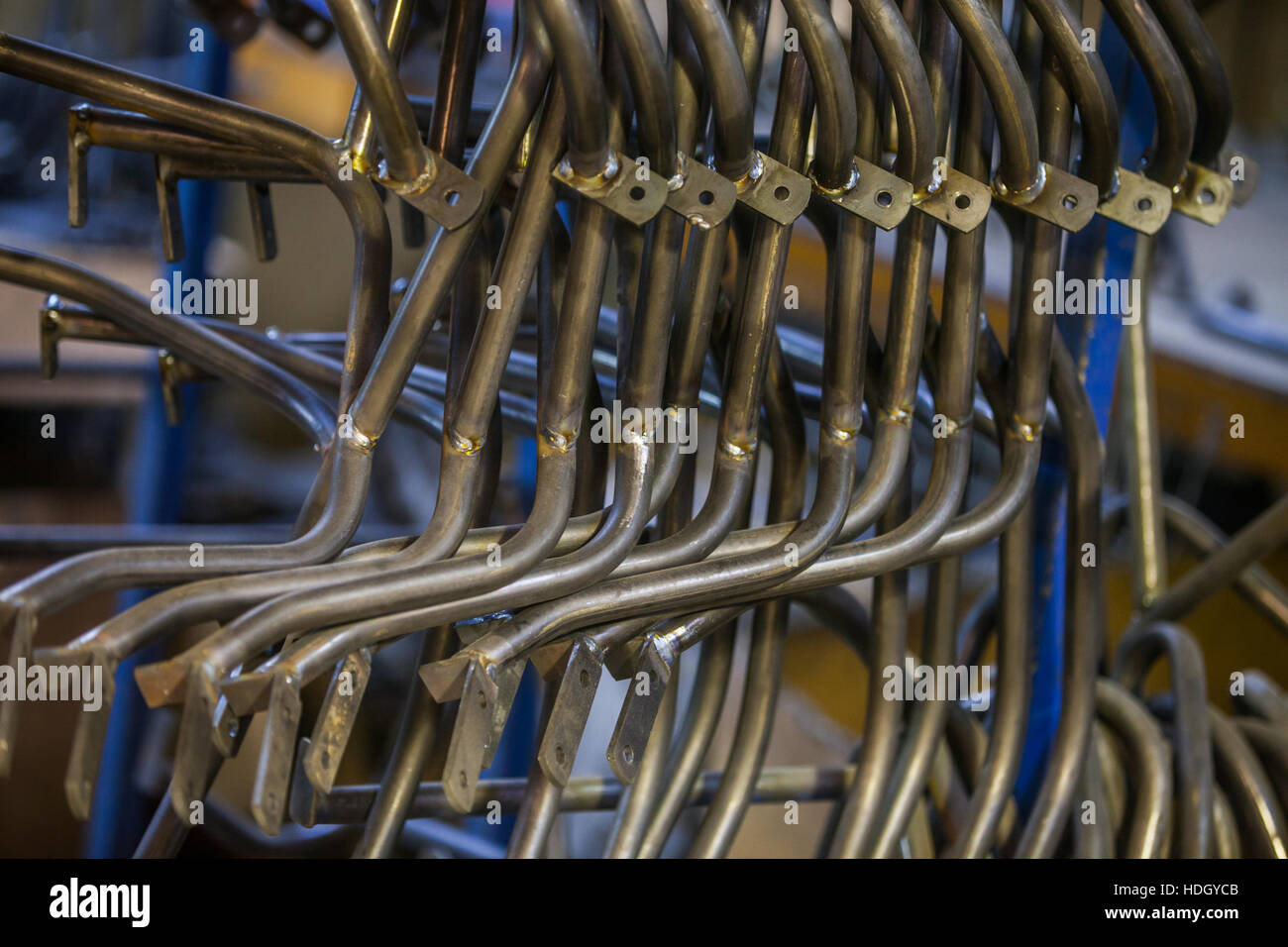 Bent metal bar hires stock photography and images Alamy