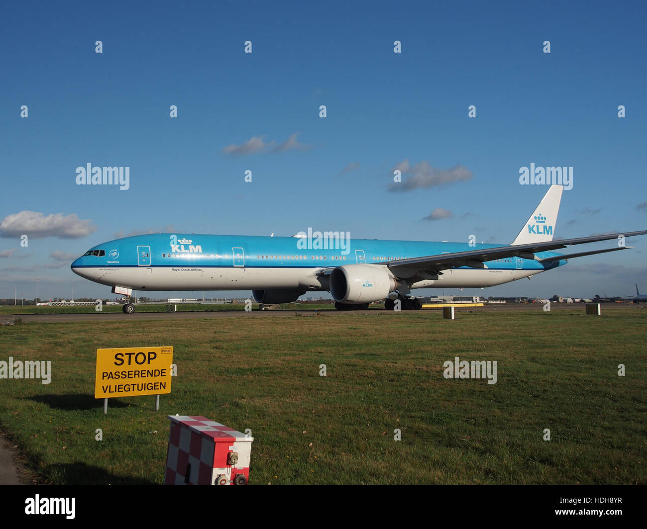 PH-BVF (aircraft) taxiing at Schiphol towards runway 36L pic2 Stock Photo