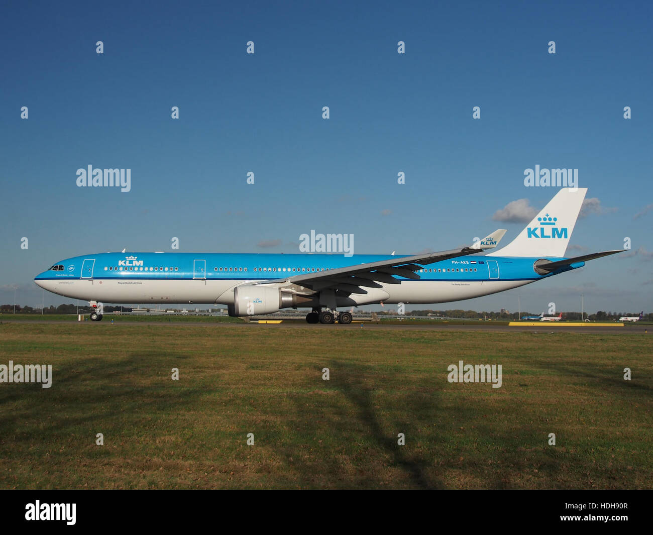 PH-AKE (aircraft) taxiing at Schiphol towards runway 36L pic5 Stock Photo