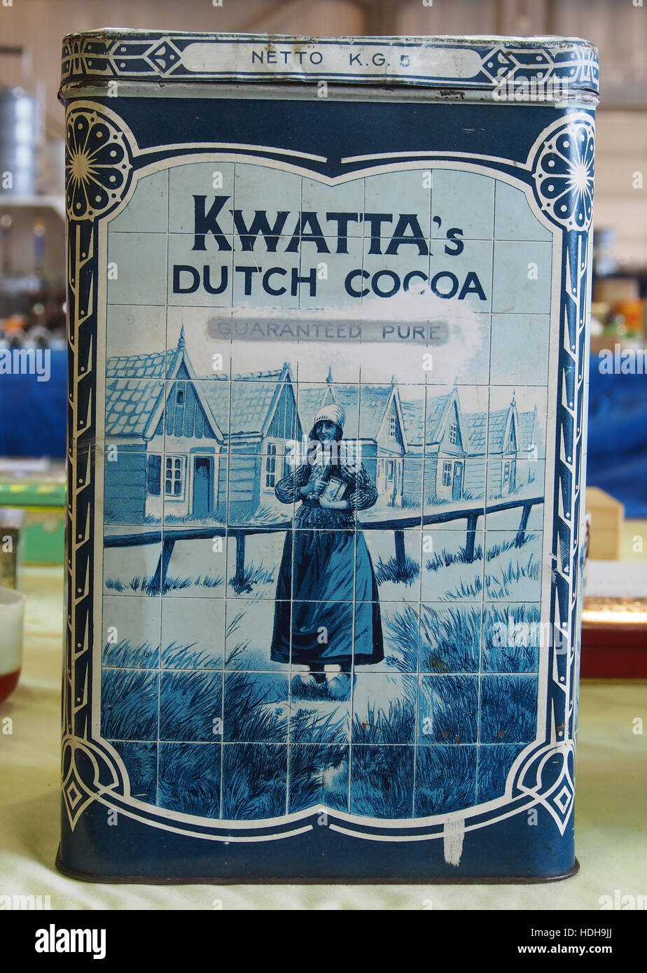 Kwattas dutch cocoa 5kg blik pic2 Stock Photo