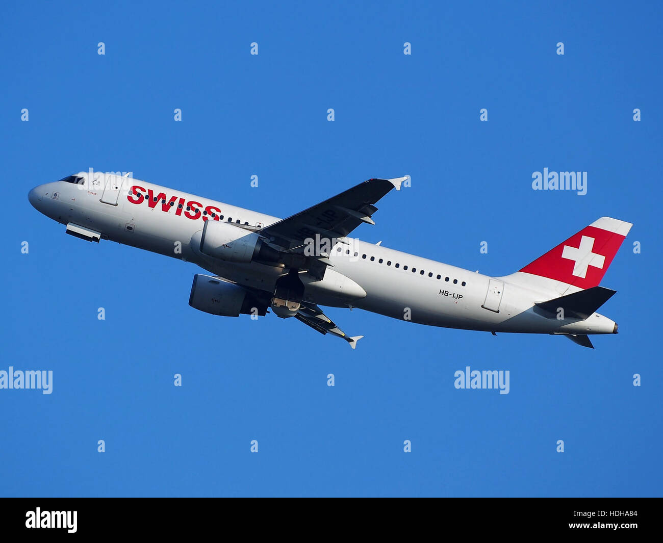 HB-IJP - Airbus A320-214 - Swiss takeoff from Schiphol runway 36C pic2 Stock Photo