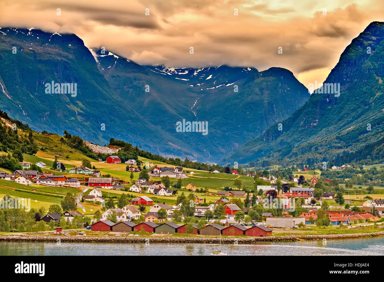 Olden Norway High Resolution Stock Photography and Images Alamy