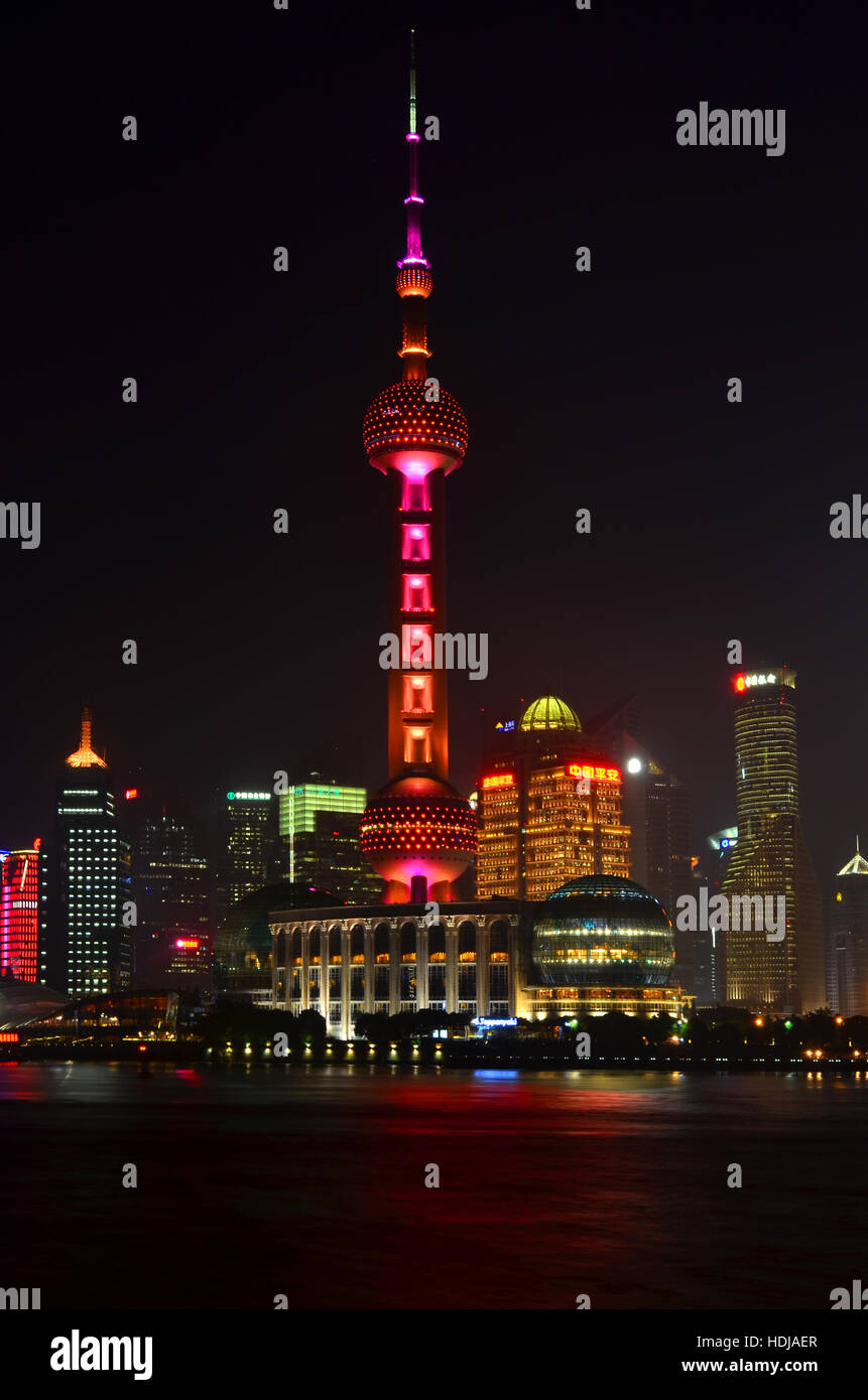 Shanghai skyline bund hi-res stock photography and images - Alamy