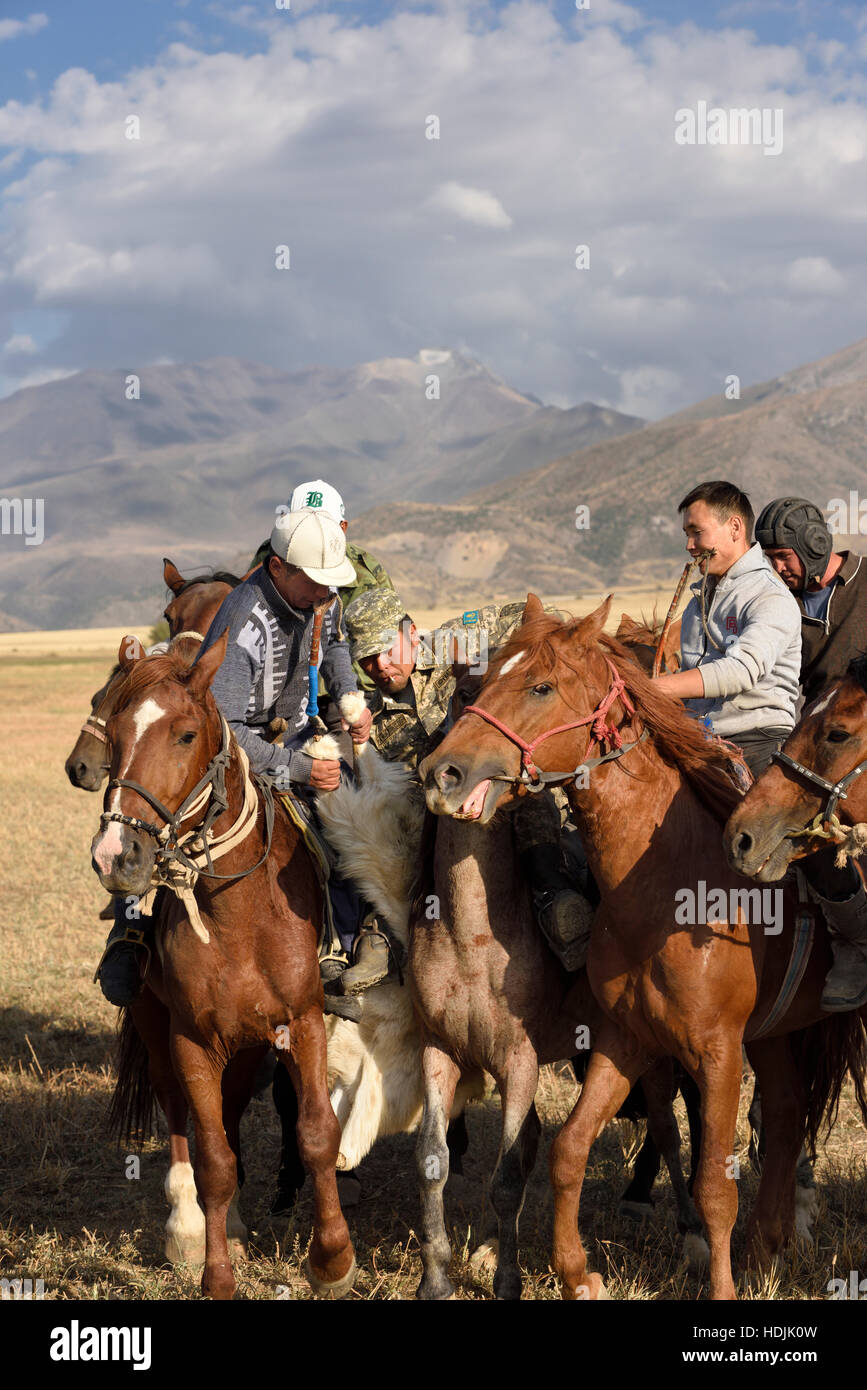 Horseback pulling hires stock photography and images Alamy