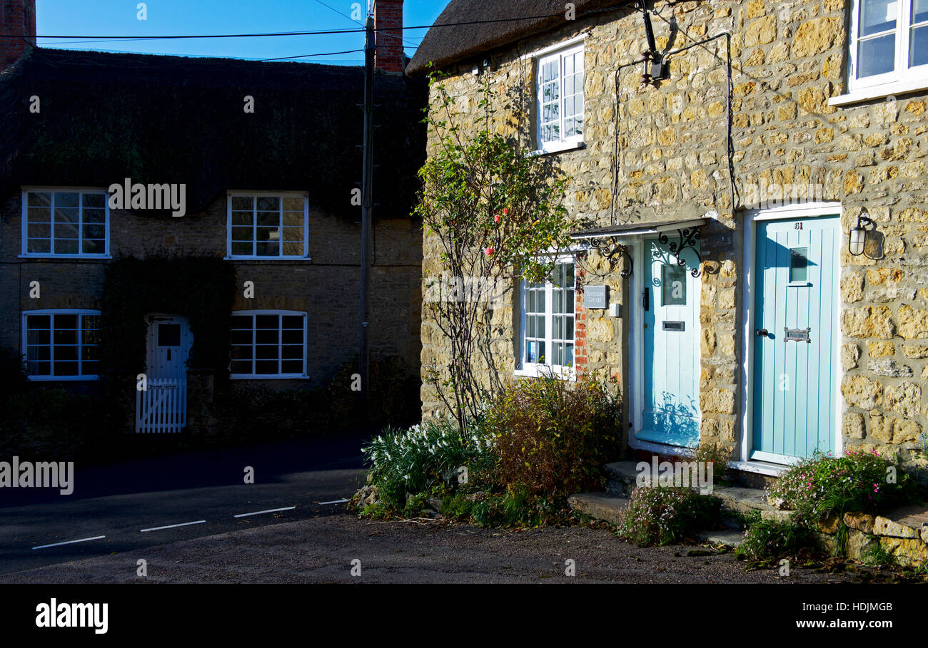 Cottages In The Village Of Burton Bradstock Dorset England Uk