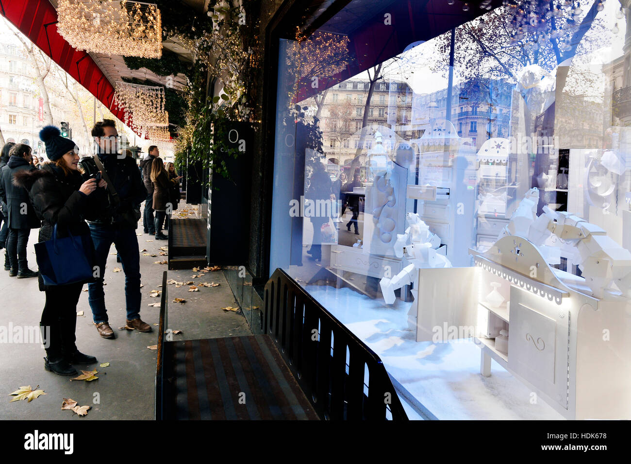 Galeries Lafayette Louis Vuitton Christmas Window Display Stock Photo -  Download Image Now - iStock