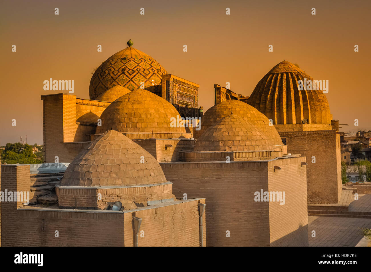 Photo of houses made of bricks with circular roofs in Samarkand in