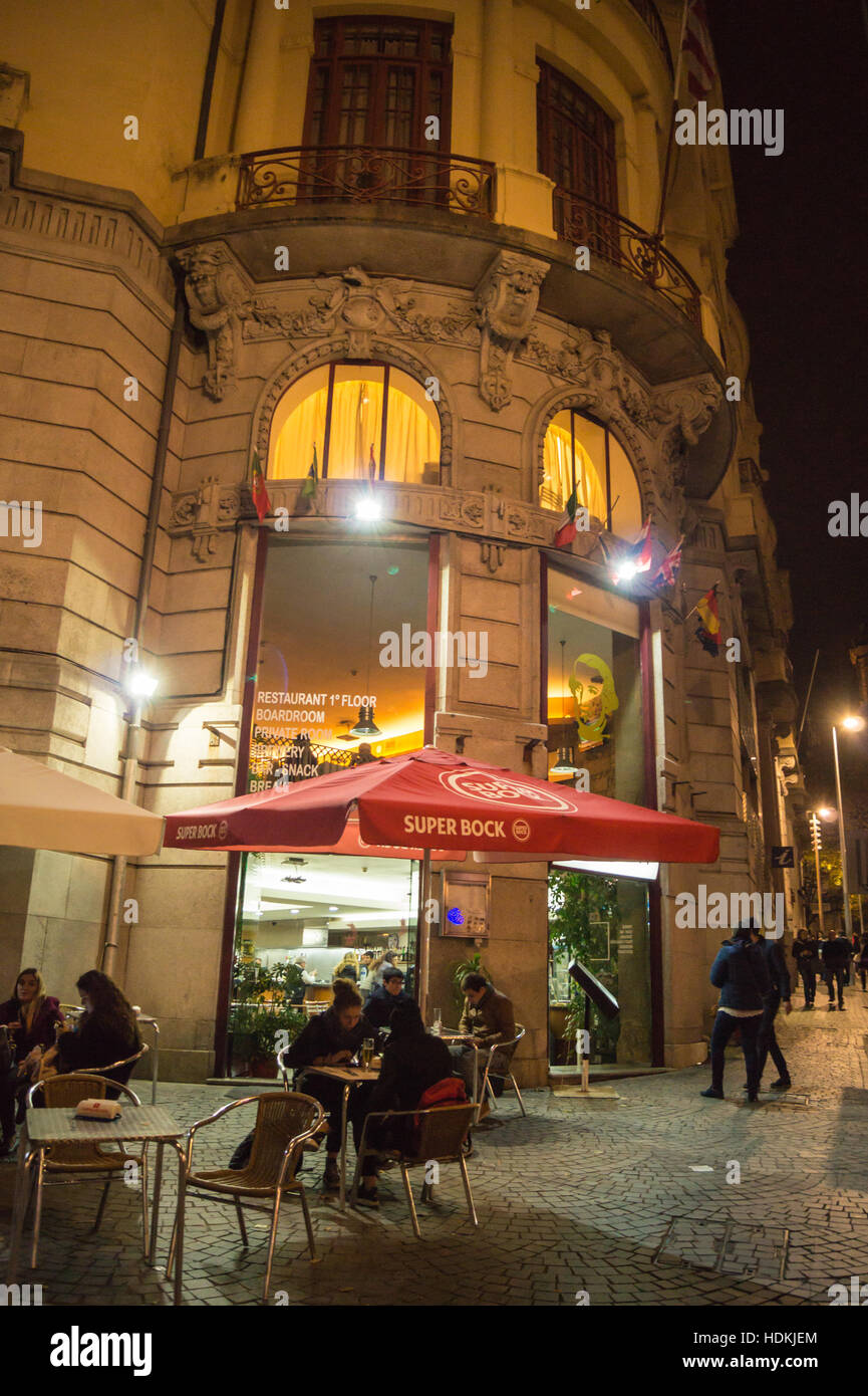 Via Garrett bar restaurant, Praça Almeida Garrett, Porto, Portugal at night Stock Photo