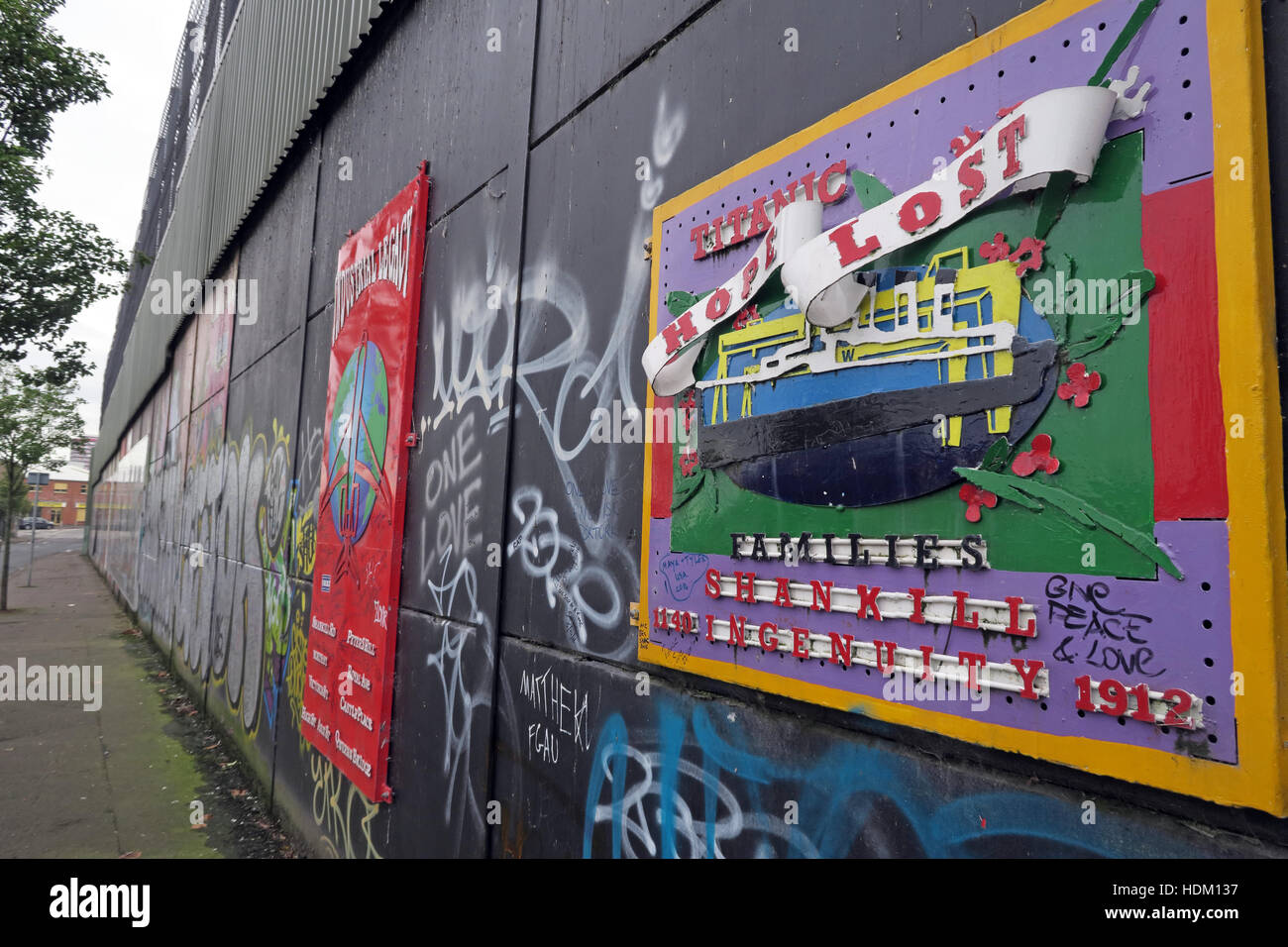 Titanic Hope Lost - Belfast International Peace Wall,Cupar way,West Belfast,NI,UK Stock Photo