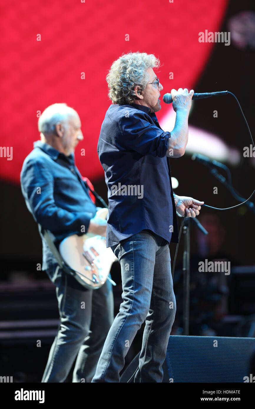 Roger daltrey pete townshend hires stock photography and images Alamy