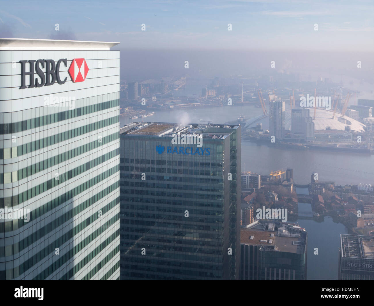 Hsbc canary wharf hi-res stock photography and images - Alamy
