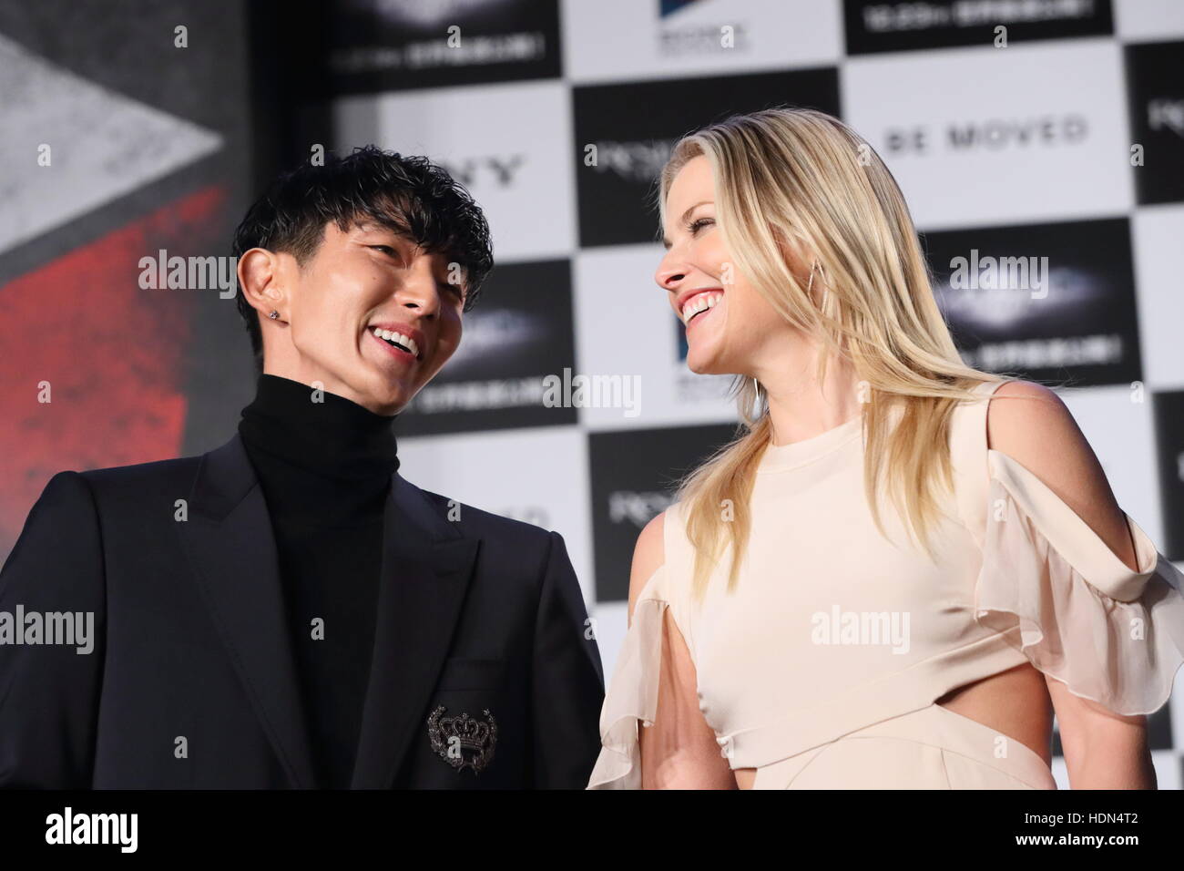 Tokyo, Japan. 13th Dec, 2016. Actor Lee Joon-gi and actress Ali Larter  attend the world premiere of the film Resident Evil: The Final Chapter in  Tokyo, Japan on December 13, 2016. Credit