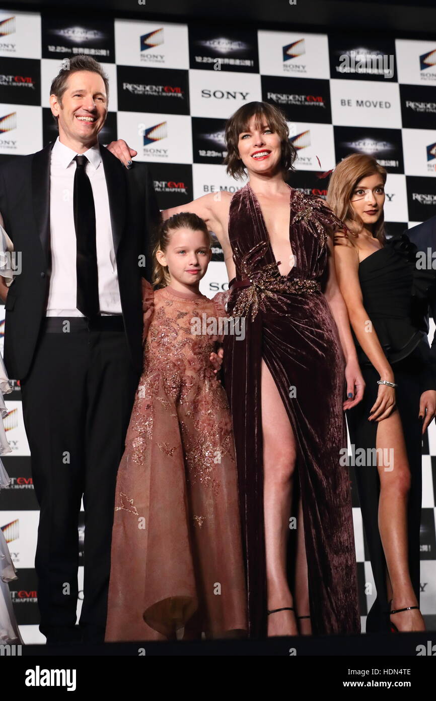 Director paul anderson wife actress hi-res stock photography and images -  Alamy