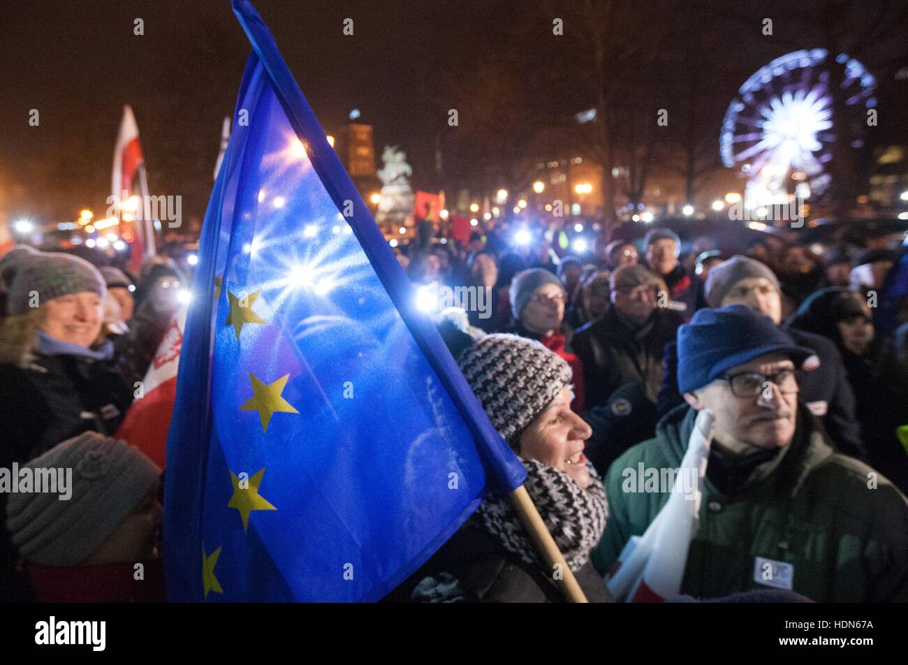 Gdansk, Poland. 13th Dec, 2016. The Committee for the Defence of Democracy (KOD) movement protest outside the Law and Justice party hedquarter in Gdansk, and at the Dlugi Targ street in Gdansk called ' Citizens Strike '. Protesters demand resignation of the government of the PM Beata Szydlo, inhibition unprepared and politicization of education reform and the introduction of real chapter of the State of the Church Credit:  Michal Fludra/Alamy Live News Stock Photo