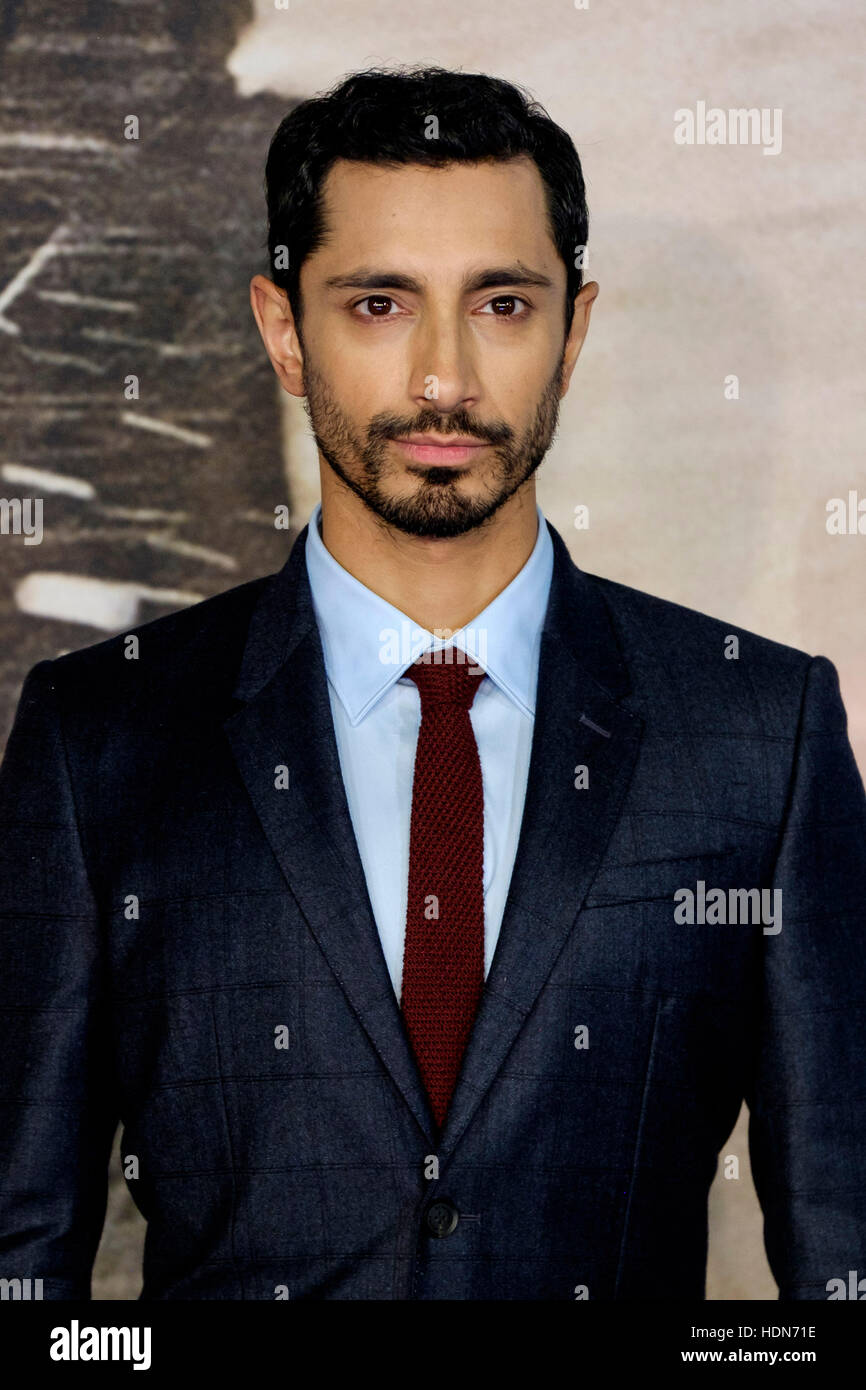 Riz Ahmed attends the Launch Event of ROGUE ONE: A STAR WARS STORY  on 13/12/2016 at  Tate Modern, Bankside, . Persons pictured: Riz Ahmed. Picture by Julie Edwards. Stock Photo